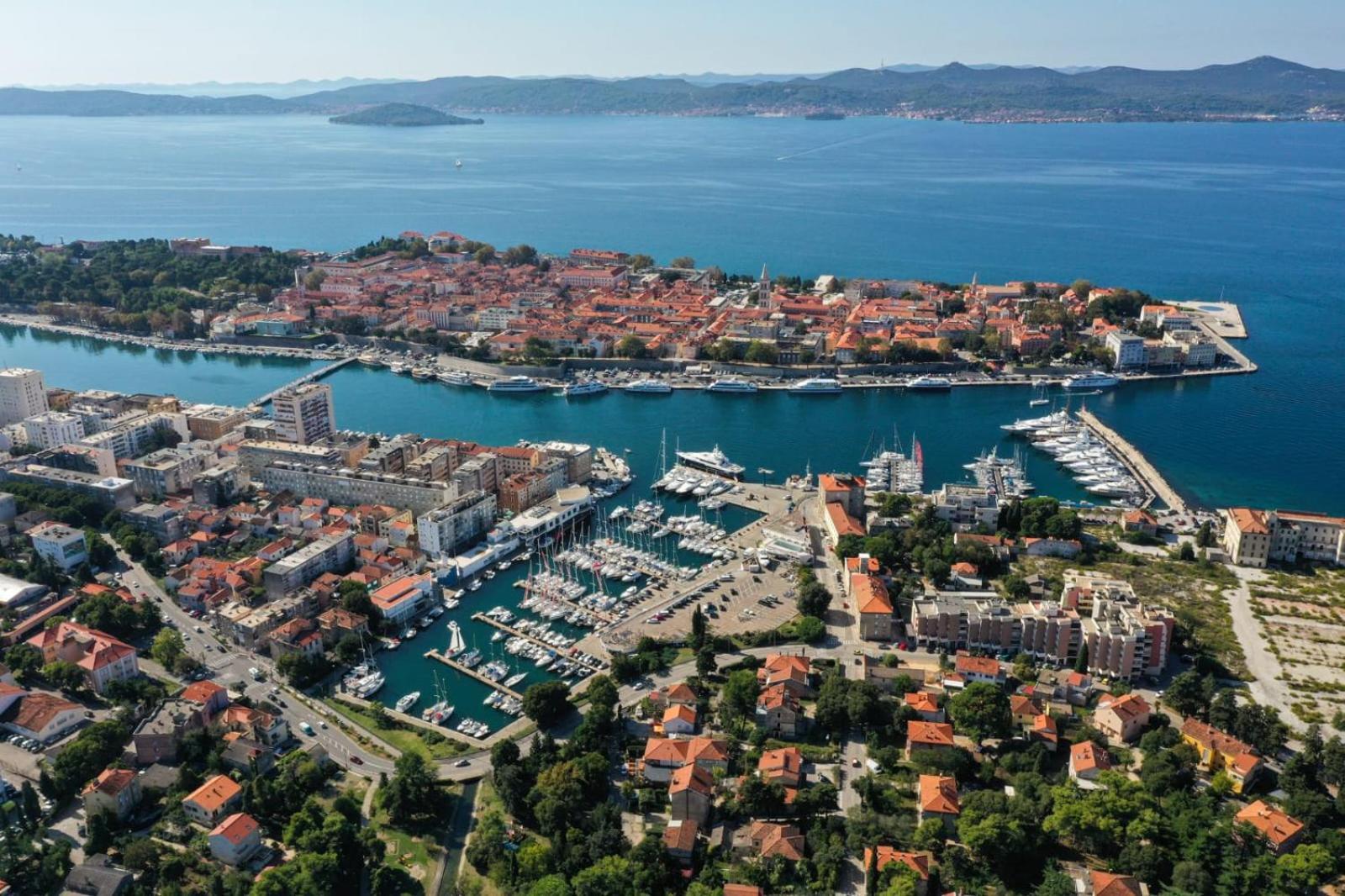 Apartamento Piccola Pyrotima Zadar Exterior foto